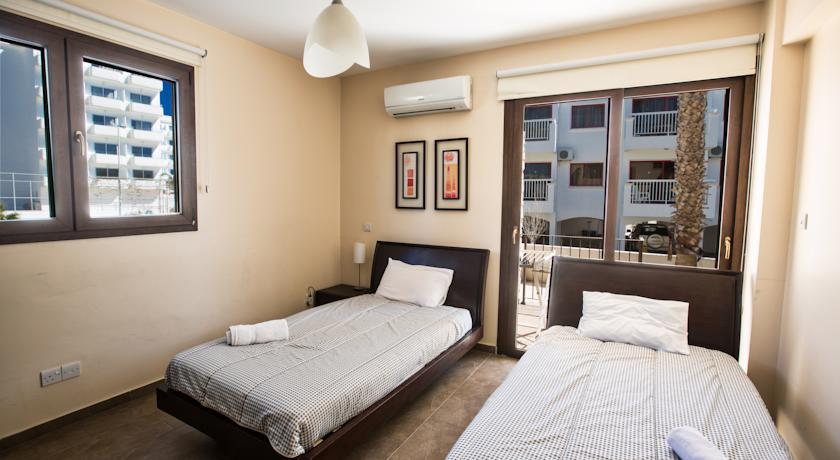Napiana Apartments 아이아 나파 객실 사진