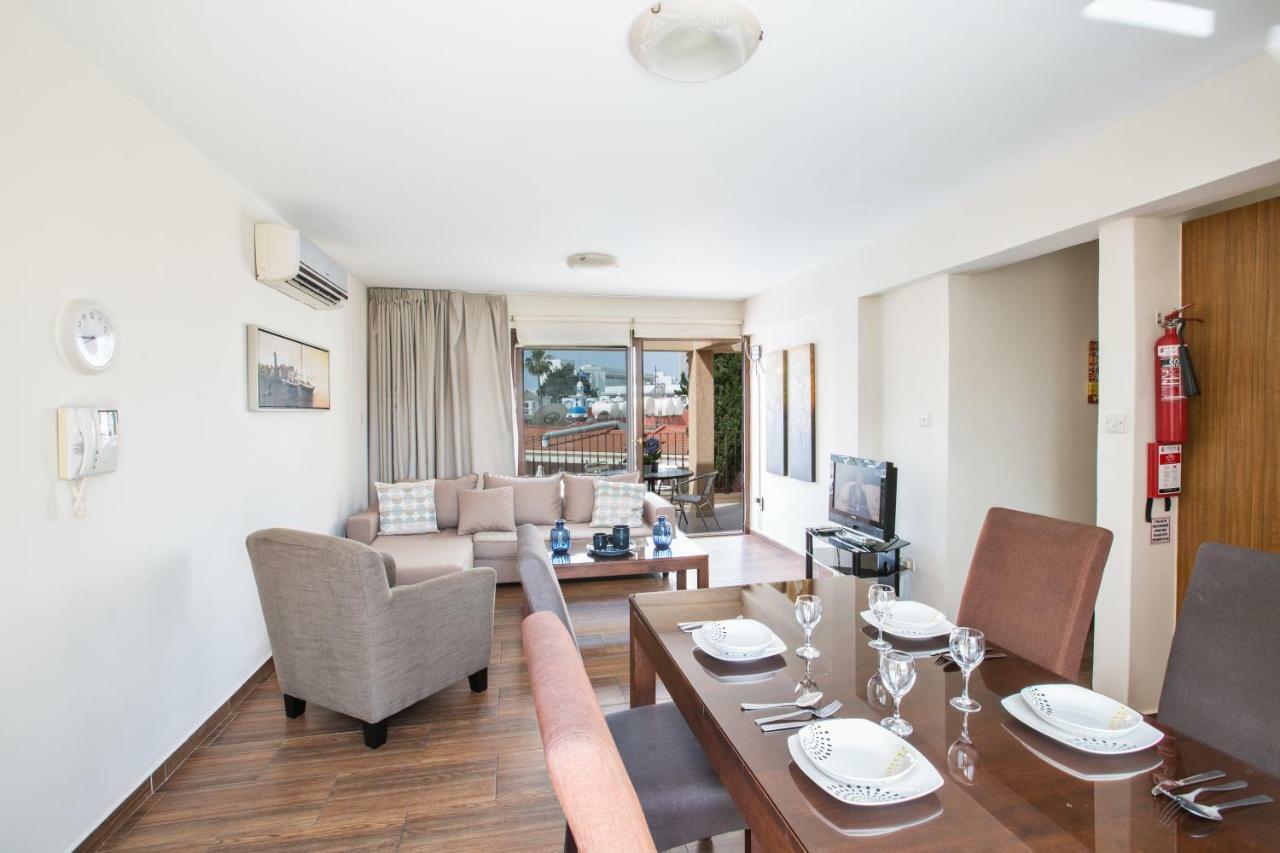 Napiana Apartments 아이아 나파 외부 사진