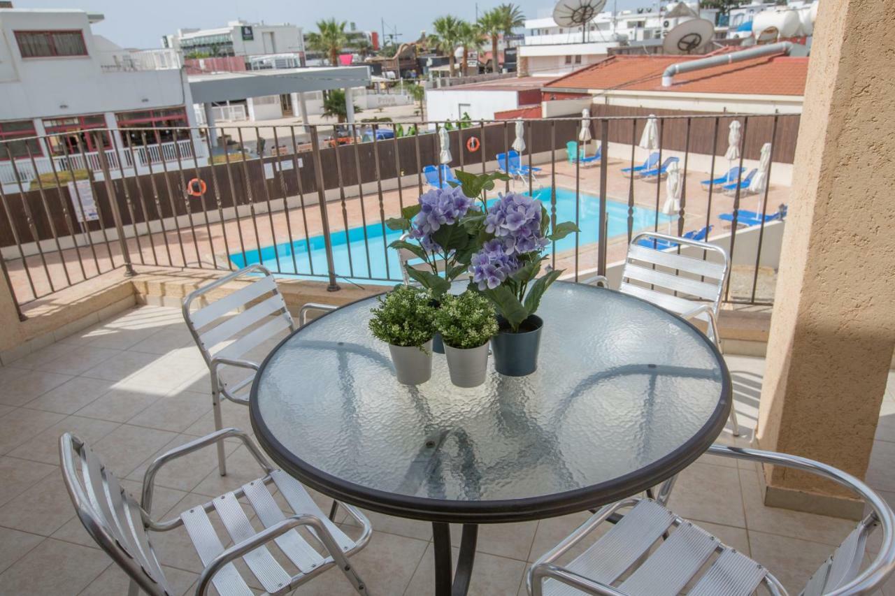 Napiana Apartments 아이아 나파 외부 사진